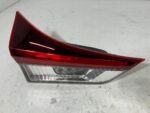 AURIS II LIFT HATCHBACK LAMPA TYLNA LEWY TYŁ W KLAPE - obrazek 2