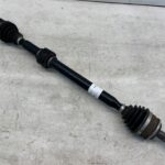 COROLLA E21 1.8 HYBRYDA PÓŁOŚ PRZEDNIA PRAWA PRAWY PRZÓD 43410-02A10-F