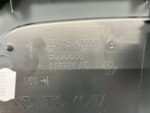 YARIS IV PÓŁKA PÓŁECZKA OSŁONA SCHOWEK TUNELU ŚRODKOWEGO 55445-K0030 - obrazek 4