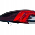 COROLLA E21 SEDAN LAMPA TYLNA LEWA LEWY TYŁ ZWYKŁA ŻARÓWKA USZK.
