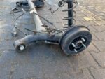 YARIS III LIFT 1.5 BENZYNA ZAWIESZENIE TYLNE BELKA TYŁ OŚKA OŚ TYLNA BĘBNY - obrazek 5