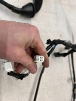 AVENSIS T27 WIĄZKA INSTALACJA DRZWI PRZEDNICH LEWYCH LEWY PRZÓD 82152-02650 - obrazek 4