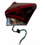 AURIS II LIFT HATCHBACK LAMPA TYLNA PRAWA USZKODZO