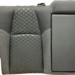 COROLLA E21 LIFT SEDAN OPARCIE KANAPY TYLNEJ PRAWY TYŁ MATERIAŁ