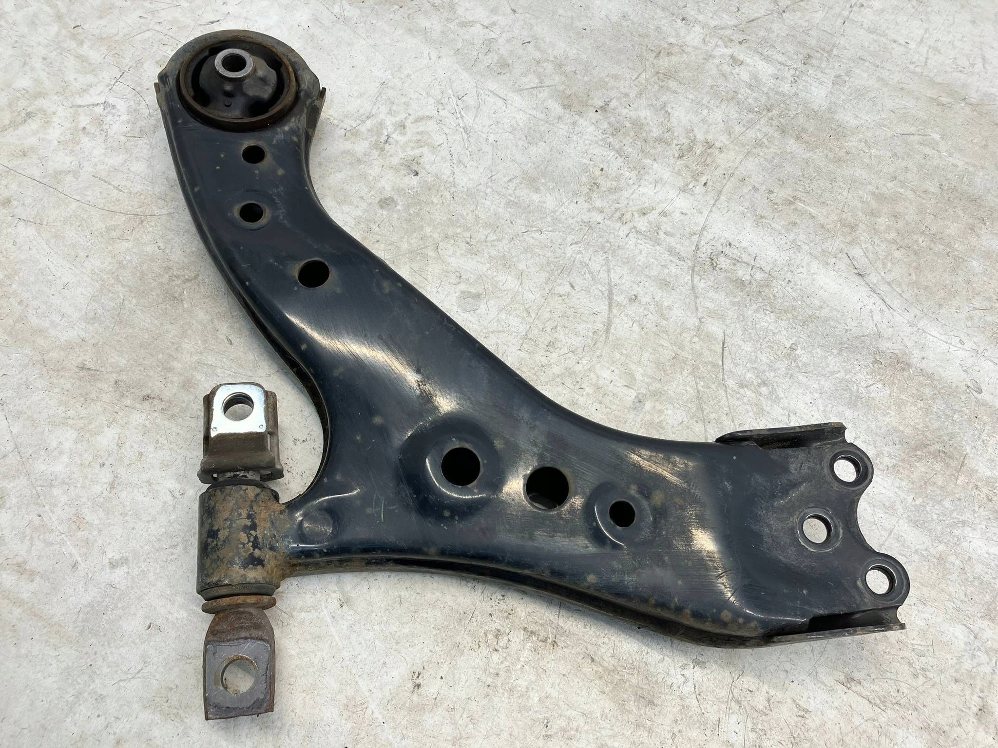 allegro-741f30e123fb94ad7219e5be RAV4 V WAHACZ PRZEDNI PRAWY PRZÓD ZAWIESZENIA PRZEDNIEGO 48068-42070 - obrazek 1