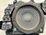 RAV4 V GŁOŚNIK NISKOTONOWY SUBWOOFER JBL - obrazek 2