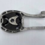 COROLLA E21 LIFT 2.0 HYBRYDA ŁAPA PODUSZKA SILNIKA TYLNA TYŁ S1 12363-24030