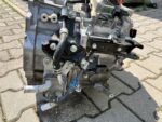 COROLLA E21 1.8 HYBRYDA AUTOMATYCZNA SKRZYNIA BIEGÓW CHŁODNICZKA 1NM P610 - obrazek 2