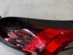COROLLA E21 SEDAN LAMPA TYLNA LEWY TYŁ ZWYKŁA USZK - obrazek 4