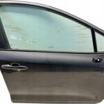 COROLLA E21 SEDAN KOMBI HB DRZWI PRZEDNIE PRAWE PRAWY PRZÓD KOMPLET 1G3