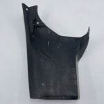 COROLLA E21 HATCHBACK CHLAPACZ NADKOLE TYLNE PRAWE TYŁ PLASTIK 52591-02390