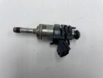 COROLLA CROSS COROLLA E21 LIFT 2.0 HYBRYDA WTRYSKIWACZ PALIWA 23250-24010 9