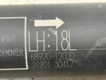 COROLLA E21 LIFT KOMBI LEWY TELESKOP SIŁOWNIK ELEKTRYCZNY KLAPY BAGAŻNIKA - obrazek 6
