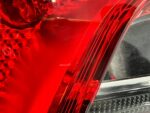 COROLLA E21 SEDAN LAMPA TYLNA LEWA LEWY TYŁ KOMPLETNA USZKODZONA ZAŚLEPKA - obrazek 3