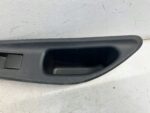 YARIS IV MAZDA 2 PRZYCISK PRZEŁĄCZNIK OTWIERANIA SZYBY TYLNY PRAWY TYŁ - obrazek 2