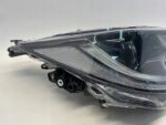 COROLLA E21 KOMBI HB LAMPA PRZEDNIA PRAWA PRAWY PRZÓD USZK UCHO 81110-02S70 - obrazek 2