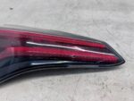 RAV4 IV LIFT LAMPA TYLNA PRAWA PRAWY TYŁ W KLAPE USZKODZONA 81590-42031 - obrazek 5