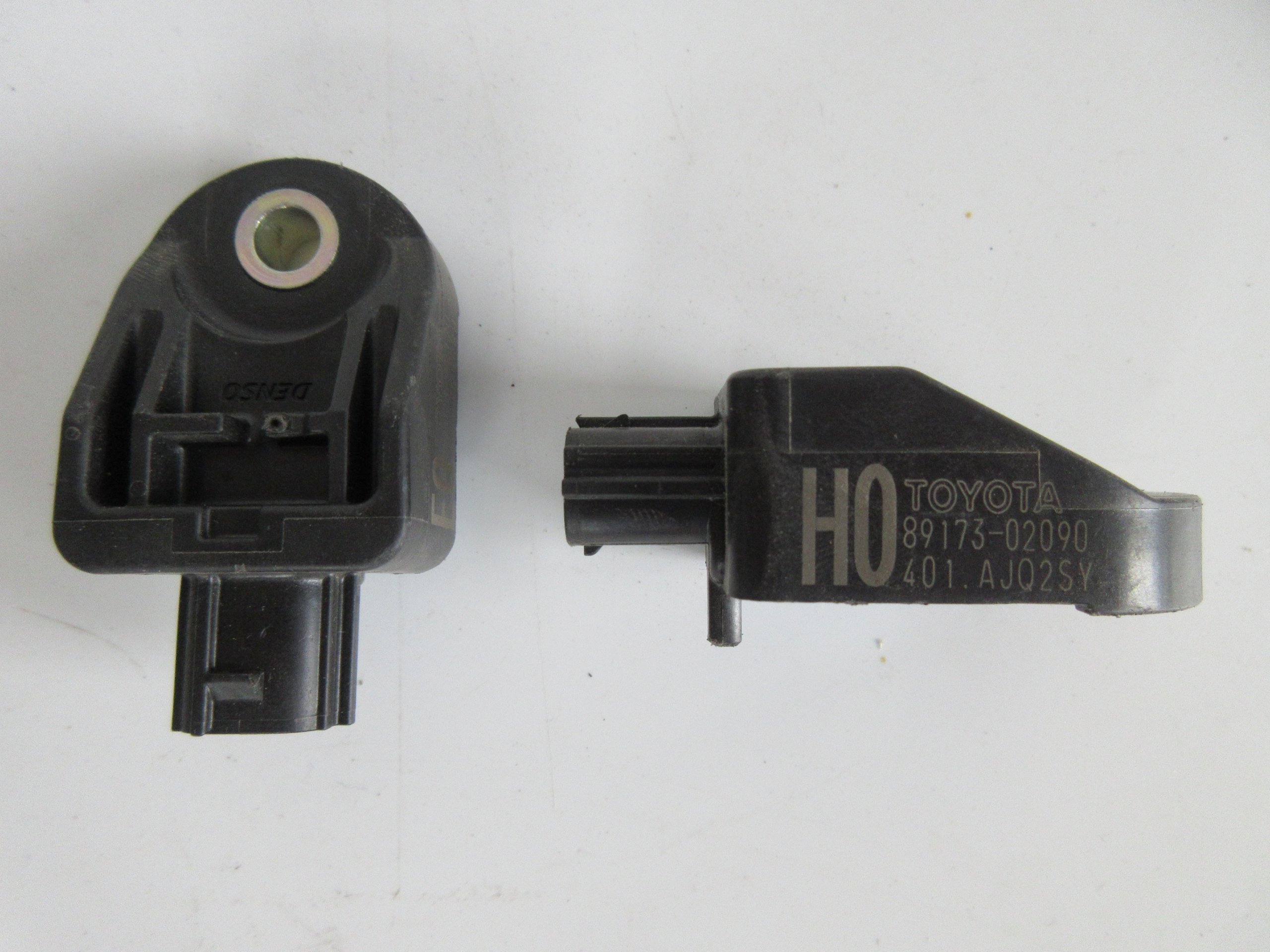 allegro-902862a5a9d9d59bd3792c60 AURIS II HYBRYDA H0 CZUJNIK UDERZENIOWY PRZEDNI - obrazek 1