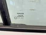 COROLLA E21 SEDAN DRZWI TYLNE PRAWY TYŁ KOMPLETNE 040 WGNIOT - obrazek 4