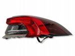COROLLA E21 SEDAN LAMPA TYLNA PRAWA PRAWY TYŁ KOMPLETNA ZWYKŁA