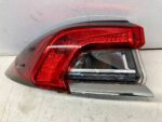 COROLLA E21 SEDAN LAMPA TYLNA LEWA LEWY TYŁ ZWYKŁA RYSA !!! - obrazek 2