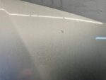 COROLLA E21 SEDAN MASKA POKRYWA SILNIKA PRZEDNIA 1F7 ALUMINIOWA LAKIEROWANA - obrazek 9