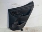 YARIS IV MAZDA 2 BOCZEK TAPICERKA DRZWI TYLNYCH PRAWYCH PRAWY TYŁ ELEKTRYKA - obrazek 2
