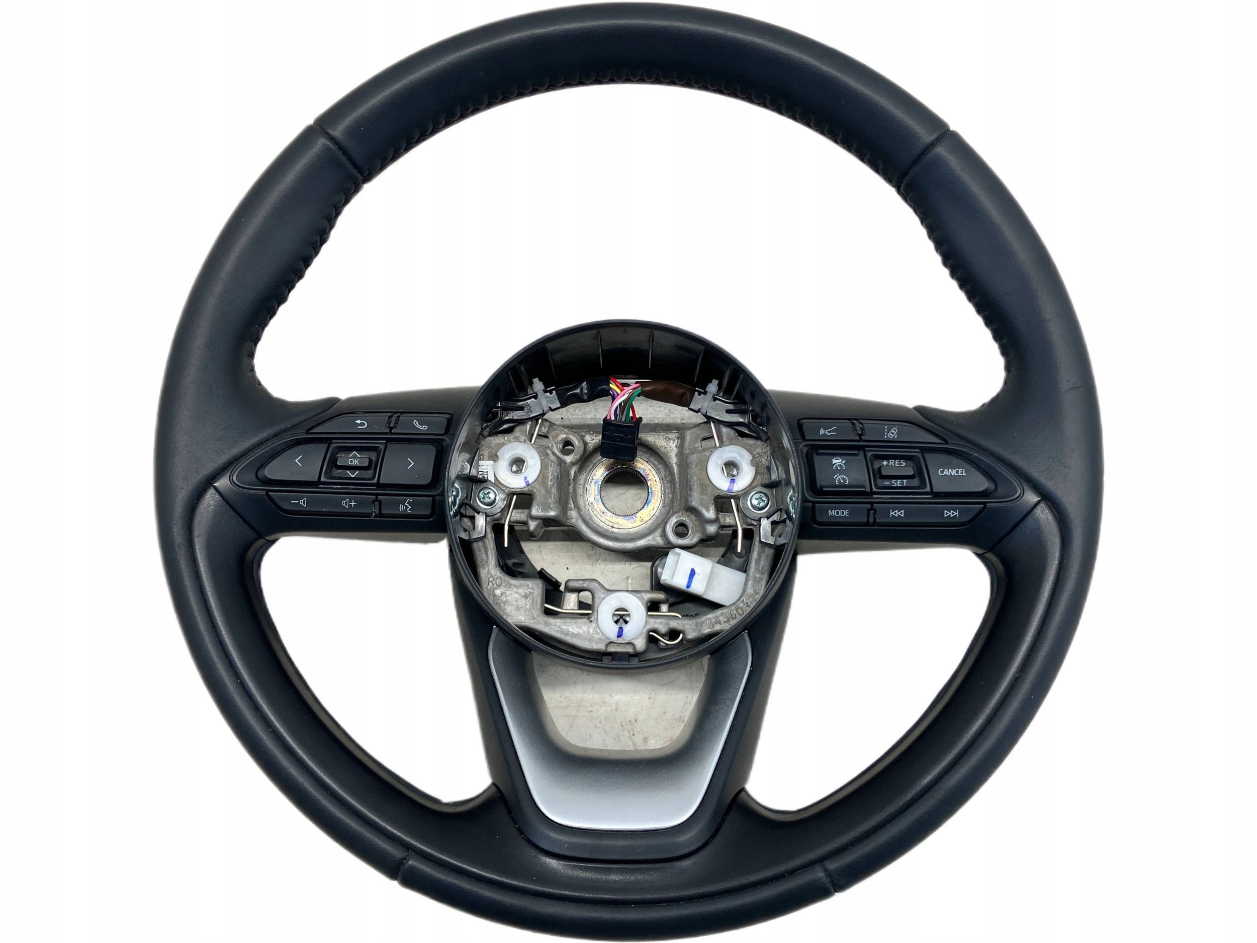 allegro-a5135bc0a5c9ff74404628e9 YARIS IV KIEROWNICA MULTIFUNKCYJNA PRZYCISKI TEMPOMAT SKÓRA - obrazek 1