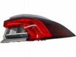 COROLLA E21 SEDAN LAMPA TYLNA PRAWA PRAWY TYŁ ZWYKŁA RYSA !!!