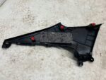PRIUS IV OSŁONA POSZYCIE SŁUPKA TYLNEGO PRAWY TYŁ 62470-47120 - obrazek 2