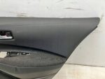 COROLLA E21 LIFT KOMBI BOCZEK TAPICERKA DRZWI TYLNYCH PRAWYCH PRAWY TYŁ (1) - obrazek 3