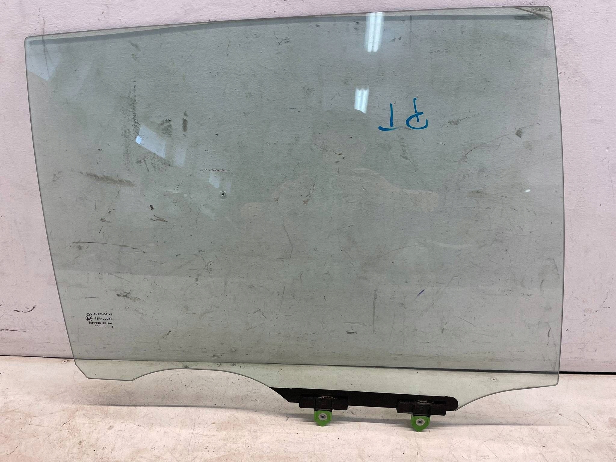allegro-b1a2c802c0e7ca69ac6a6001 COROLLA E21 KOMBI SZYBA DRZWI TYLNYCH PRAWYCH PRAWY TYŁ 2023r. - obrazek 1