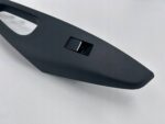 COROLLA E21 PRZYCISK PRZEŁĄCZNIK SZYBY DRZWI TYLNYCH LEWY TYŁ 74272-02820 - obrazek 4