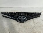 AVENSIS T29 GRILL ATRAPA ZNACZEK ZDERZAKA 53114-05120 - obrazek 2
