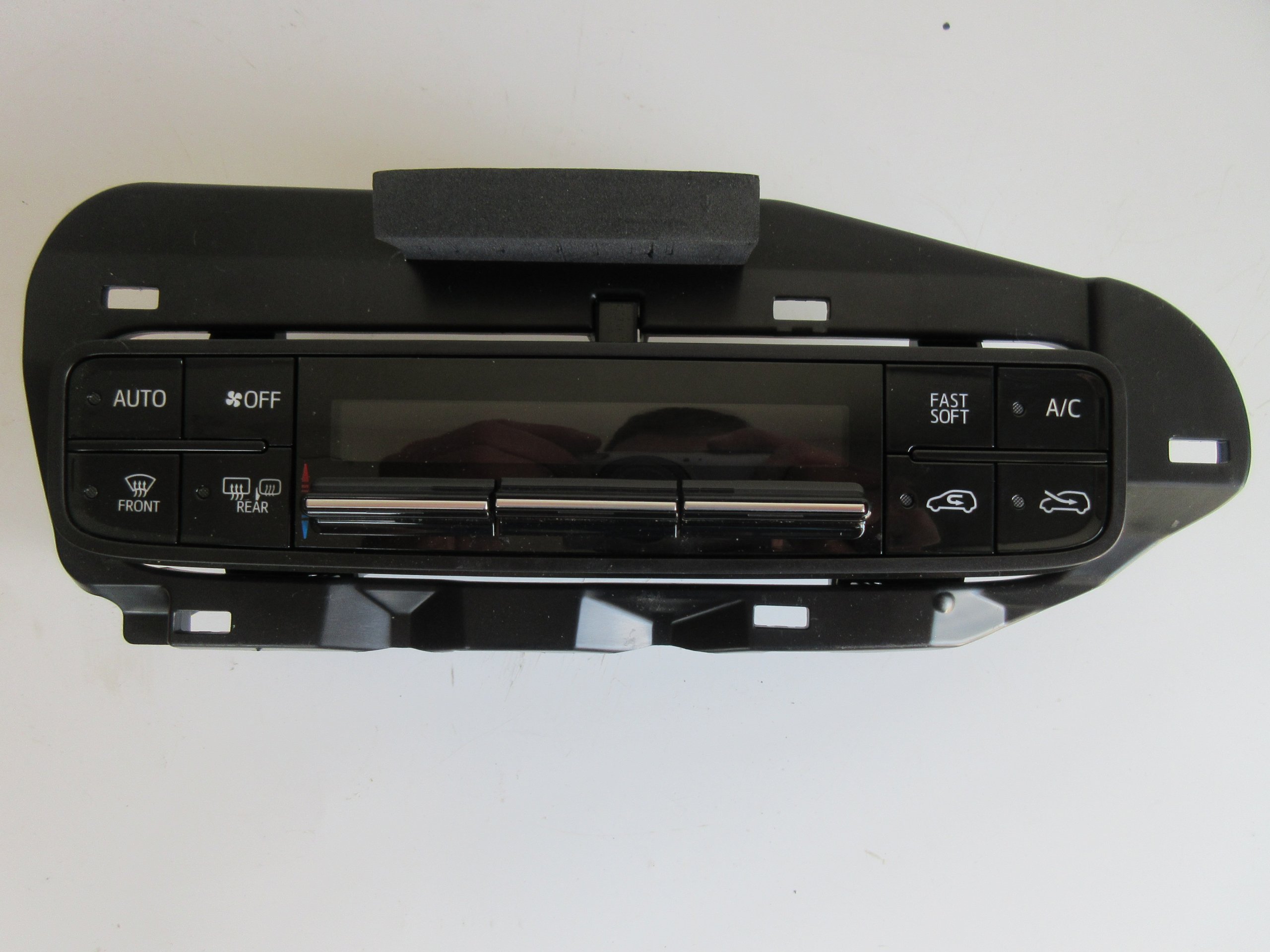 allegro-b3d1ef4abe38186b628e87be AURIS II LIFT PANEL KLIMATYZACJI - obrazek 1
