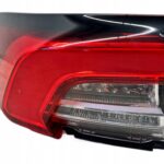 COROLLA E21 SEDAN LAMPA TYLNA LEWY TYŁ LED USZKODZONA 81560-02D20