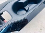 COROLLA E21 OSŁONA TUNELU ŚRODKOWEGO UCHWYT NA KUBKI SCHOWEK Z LED RYSY (1) - obrazek 3