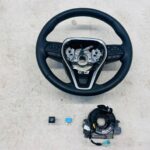 COROLLA CROSS KIEROWNICA GRZANA TAŚMA PRZEKAŹNIK PRZYCISK SKÓRA KOMPLET