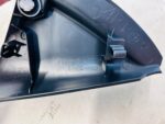 YARIS IV MAZDA 2 OSŁONA TRÓJKĄT WEWNĘTRZNY DRZWI PRAWY TYLNY TYŁ - obrazek 4
