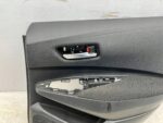 COROLLA E21 LIFT KOMBI BOCZEK TAPICERKA DRZWI TYLNYCH PRAWYCH PRAWY TYŁ (1) - obrazek 2