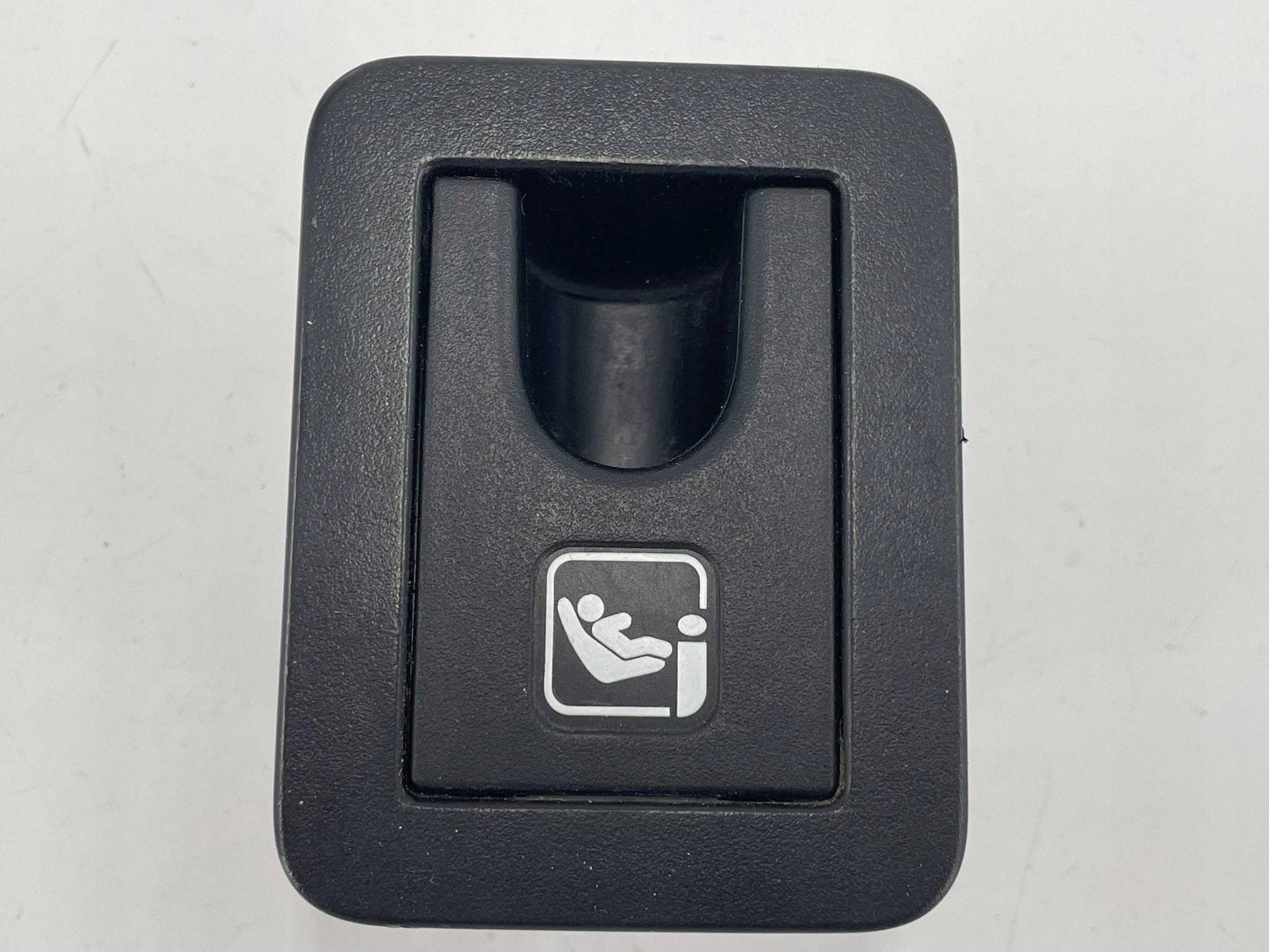 allegro-c020cf9b2bcc35aa3293b7c1 COROLLA E21 ZAŚLEPKA OSŁONA ISOFIX 73731-02060 73733-02060 - obrazek 1