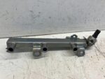 YARIS IV CROSS MAZDA 2 1.5 HYBRYDA LISTWA WTRYSKOWA CZUJNIK 89458-33041 - obrazek 4