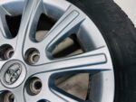 AURIS II COROLLA KOŁA FELGI ALUMINIOWE Z CZUJNIKAMI OPONY ZIMOWE 205/55R16 - obrazek 9