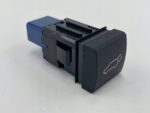 RAV4 V PRZYCISK PRZEŁĄCZNIK OTWIERANIA ELEKTRYCZNEJ KLAPY BAGAŻ 84966-42010