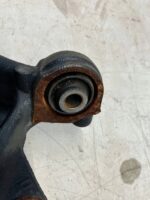 COROLLA E21 ZWROTNICA KOŁA TYLNEGO PRAWY TYŁ - obrazek 4
