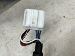 YARIS IV LUSTERKO ZEWNĘTRZNE WSTECZNE KOMPLETNE PRAWE BSM 9 PIN 209 RYSY - obrazek 9