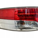 AVENSIS T27 SEDAN LAMPA TYLNA LEWA LEWY TYŁ