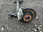 YARIS CROSS ZAWIESZENIE TYLNE BELKA OŚ KOMPLET TARCZE - obrazek 4