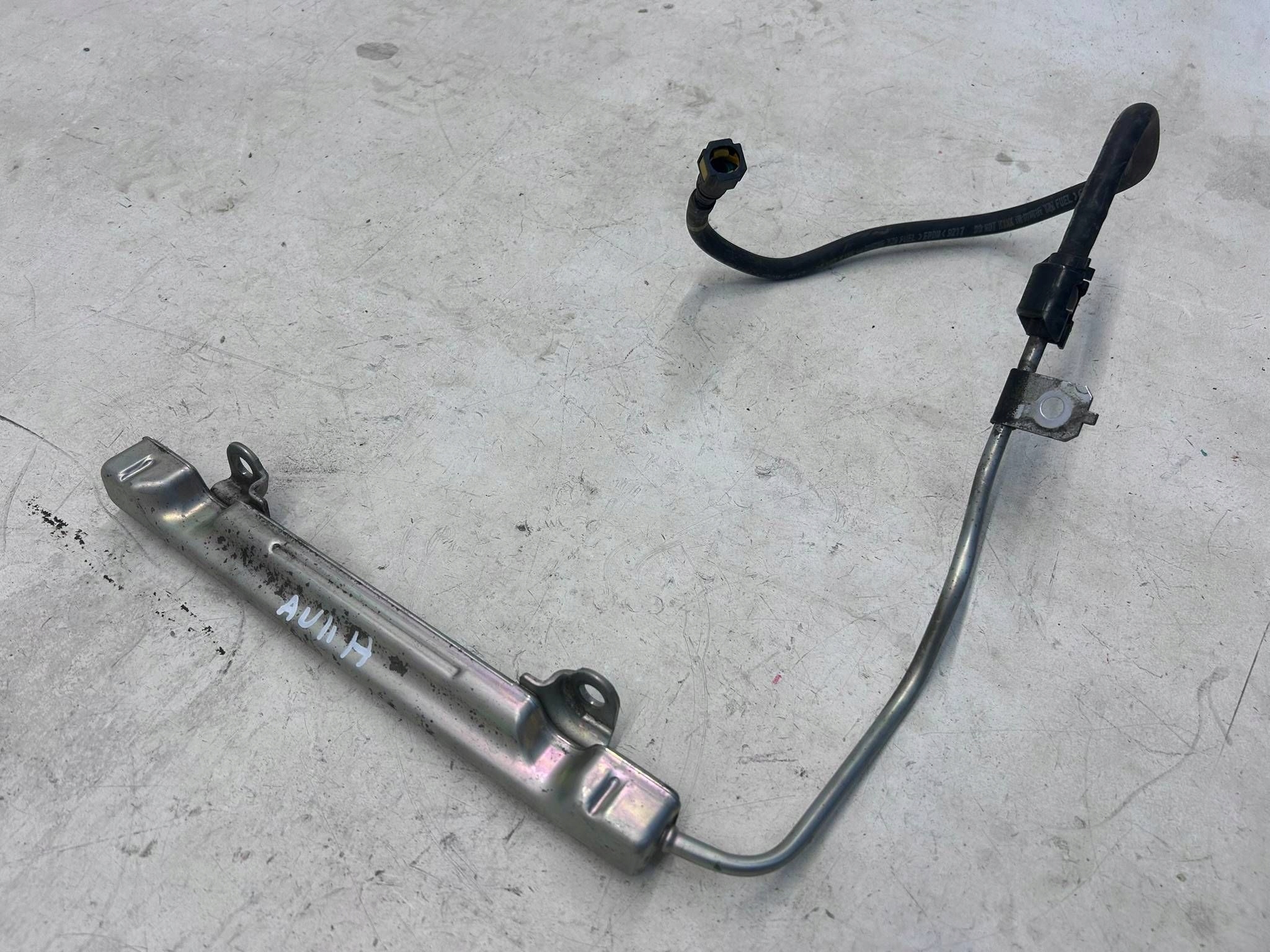 allegro-db78b2477841b64de47c569a AURIS II HYBRYDA PRIUS III PRIUS PLUS + LISTWA WTRYSKOWA - obrazek 1