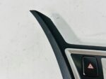 AURIS II 12-15 OSŁONA RAMKA RADIA PRZYCISK PRZEŁĄCZNIK ŚWIATEŁ AWARYJNYCH - obrazek 3